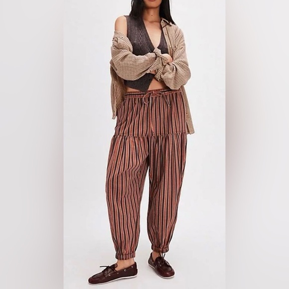 NWT Free People Ellie Striped Pull On Barrel Pants - Picture 1 of 3